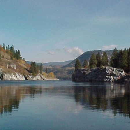 China Bend Winery Bed And Breakfast Kettle Falls エクステリア 写真